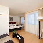 Mercure Готель