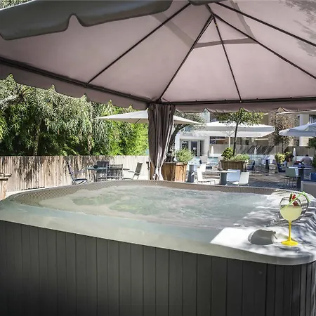 Mercure Hotel 4*