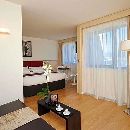 Hotel Mercure 4*
