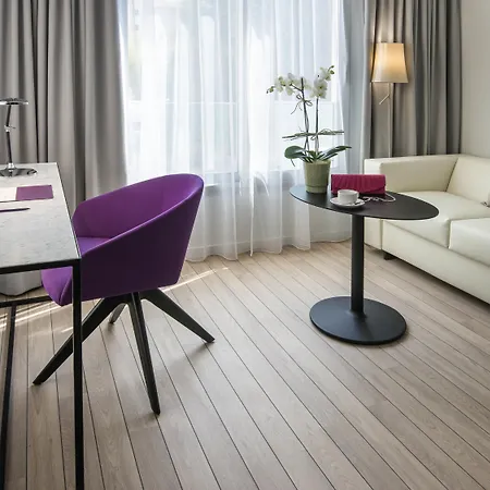 Mercure 4*
